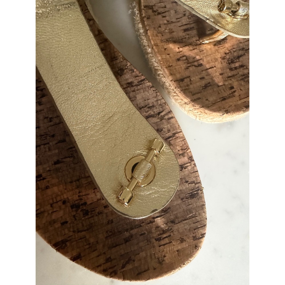 Tory Burch Thora Metallic Gold Thong Sandals Cork Signature Logo Detail Sz 10.5 - Picture 2 of 11